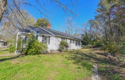 109 S Butler Avenue, Calhoun Falls, SC 29628