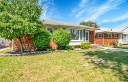 28919 Ursuline Street, Saint Clair Shores, MI 48081
