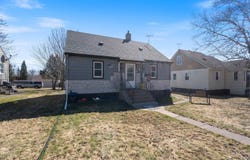 28 N 66th Ave W, Duluth, MN 55807