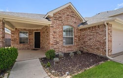 5028 Gadsden Avenue, Fort Worth, TX 76244