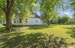 215 N WILSON Street, Girard, IL 62640