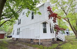 98 Westwood Avenue, Akron, OH 44302