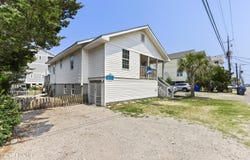805 Carolina Beach Avenue N, Carolina Beach, NC 28428