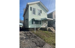 62 Grand Street, Lockport City, NY 14094