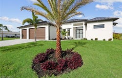 909 SW 11th Court, Cape Coral, FL 33991