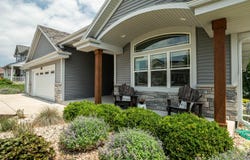 437 Chapel Hill Dr, Johnson Creek, WI 53038