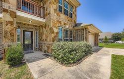 5821 Mantalcino DR, Round Rock, TX 78665