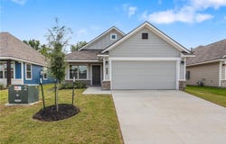 1204 Highgarden Drive, Navasota, TX 77868