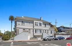 1366 Riviera Ave, Venice, CA 90291