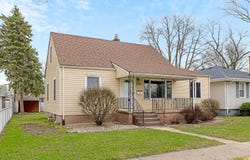17851 Park Avenue, Lansing, IL 60438