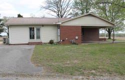 1407 Sharon, Sharon, TN 38255