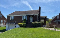 3200 Oakland Dr, Liberty Boro, PA 15133