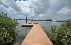 945 BAYSHORE DRIVE, TARPON SPRINGS, FL 34689