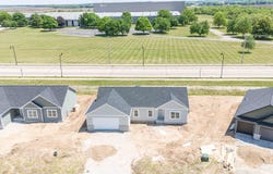 1738 E Kyle Circle, Beloit, WI 53511
