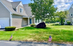 32 Bay Pointe Dr Extension, Wareham, MA 02571