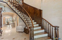 6 Carriage Square, Waco, TX 76708