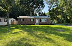 894 MARLBORO ROAD, LOTHIAN, MD 20711