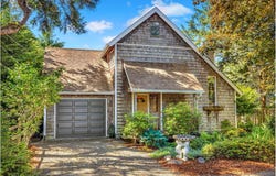 643 5TH St, Gearhart, OR 97138