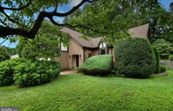 6012 BURNSIDE LANDING DR, BURKE, VA 22015