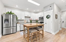 125 MOYOCK LANDING Drive, Moyock, NC 27958