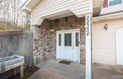 22354 Target Road, St Robert, MO 65584