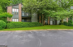 206 Tuxworth, Decatur, GA 30033
