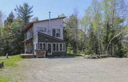 1300 Belfast Road, Knox, ME 04986