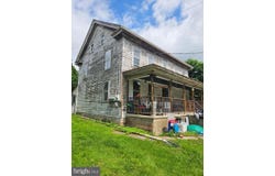 102 MAIN STREET, KLINGERSTOWN, PA 17941