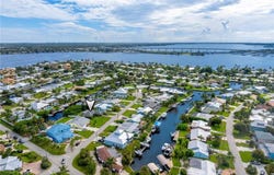 1449 SW Albatross Way, Palm City, FL 34990