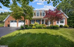 6 VALLEY CIRCLE, DOYLESTOWN, PA 18901