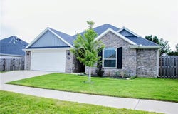 340  W Tyler  RD, Farmington, AR 72730