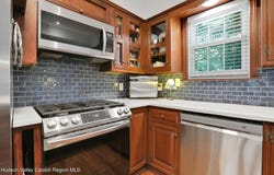 32 Finger Street, Saugerties, NY 12477