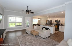 8015 Palermo Trail, Sellersburg, IN 47172