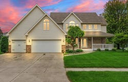 2601 Chesterfield Drive, Valparaiso, IN 46385