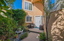 17 Las Cruces, Irvine, CA 92614