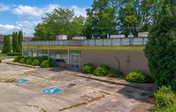 1301 N Galena Avenue, Dixon, IL 61021