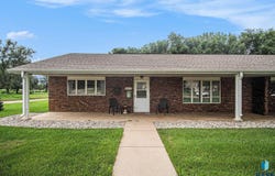 837 E Center St, Madison, SD 57042