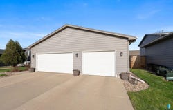 7516 S Bell Cir, Sioux Falls, SD 57108