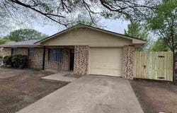 118 N Elk Dr, Cache, OK 73527