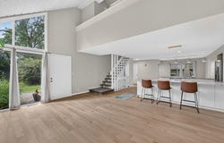 152 Lakefield Ct, Wind Point, WI 53402