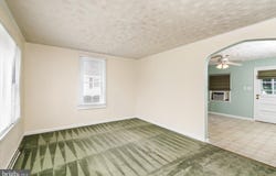 112 DOUGLAS AVENUE, HAMILTON, NJ 08619