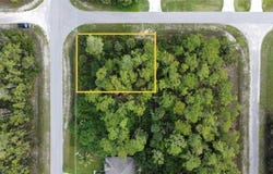 209 Woodburn Drive, Lehigh Acres, FL 33972