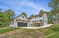 10211 STRATFORD Avenue, FAIRFAX, VA 22030