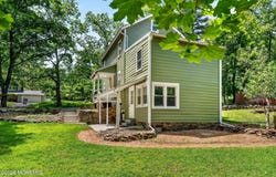 28 Old Clinton Road, Raritan Twp, NJ 08822