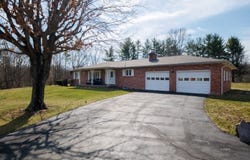 1310 Brick School Rd, Gallipolis, OH 45631