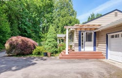 7450 SW CANYON RD, Portland, OR 97225