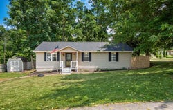 13376 Maple Rd NE, Thornville, OH 43076