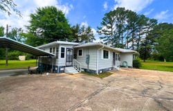 141 Hollins Rd, Pinola, MS 39149