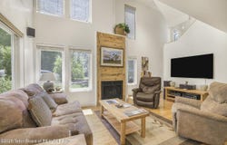 536 SHADOW BROOK Lane, Driggs, ID 83422