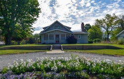 1013  Pacific Street, Cambridge, NE 69022